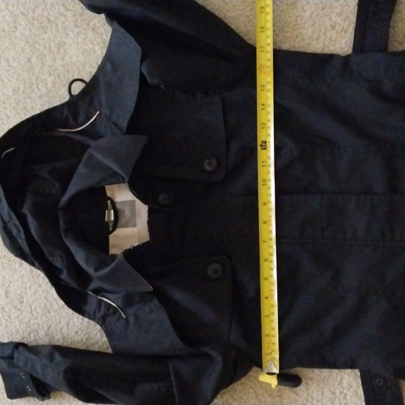 Burberry Black Trench Coat with Check Lining - Picture 11 of 14